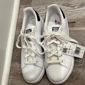 Adidas Women's White and Black Stan Smith Sneakers size 6 brand new